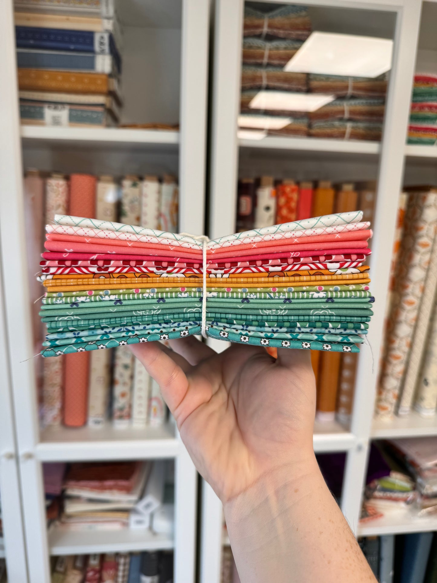 20 Lori Holt Summer ‘26 Fat Quarter Bundle