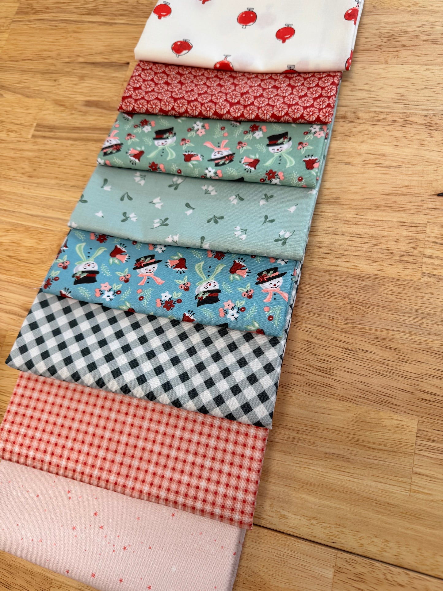 "Frosty's Cozy Christmas" Table Runner Kit