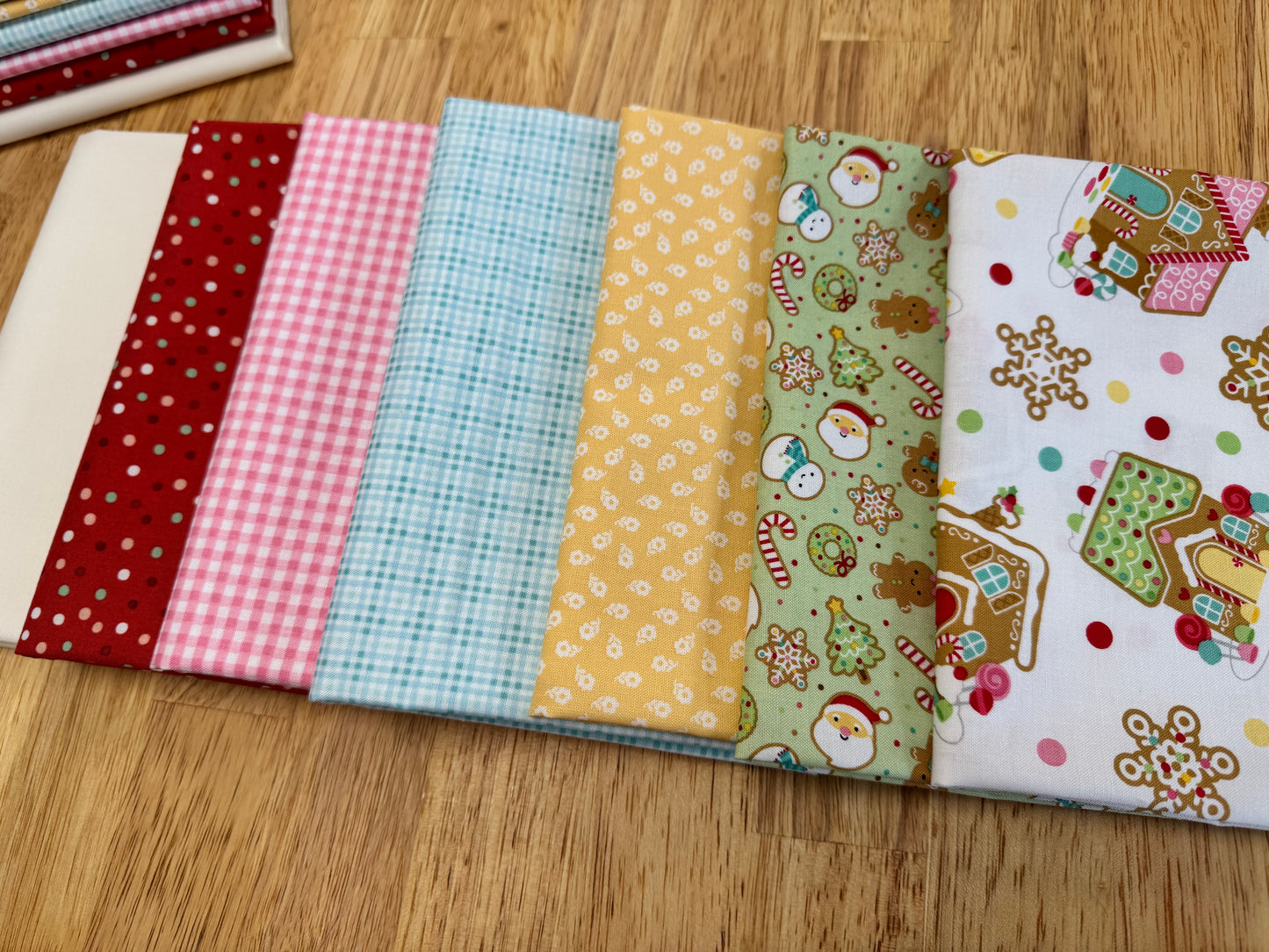 "Gingerbread" Cozy Christmas Table Runner Kit